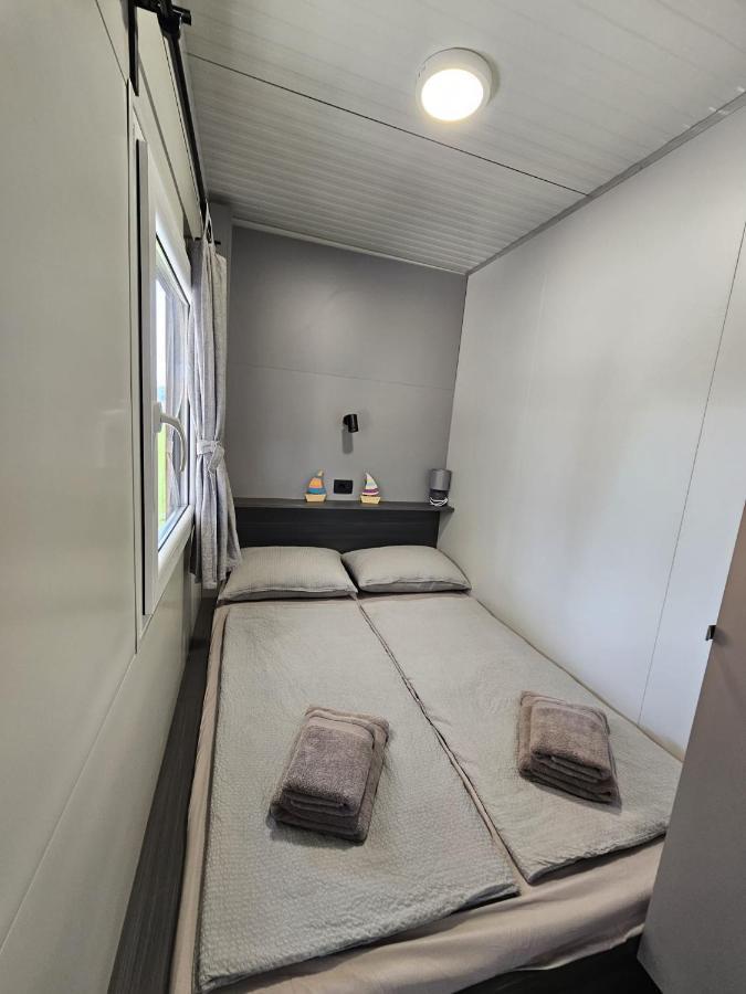 Big Berry Kolpa - Merryberry Mobile House Metlika Luaran gambar